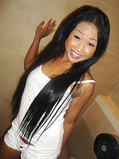 shemale model Kem